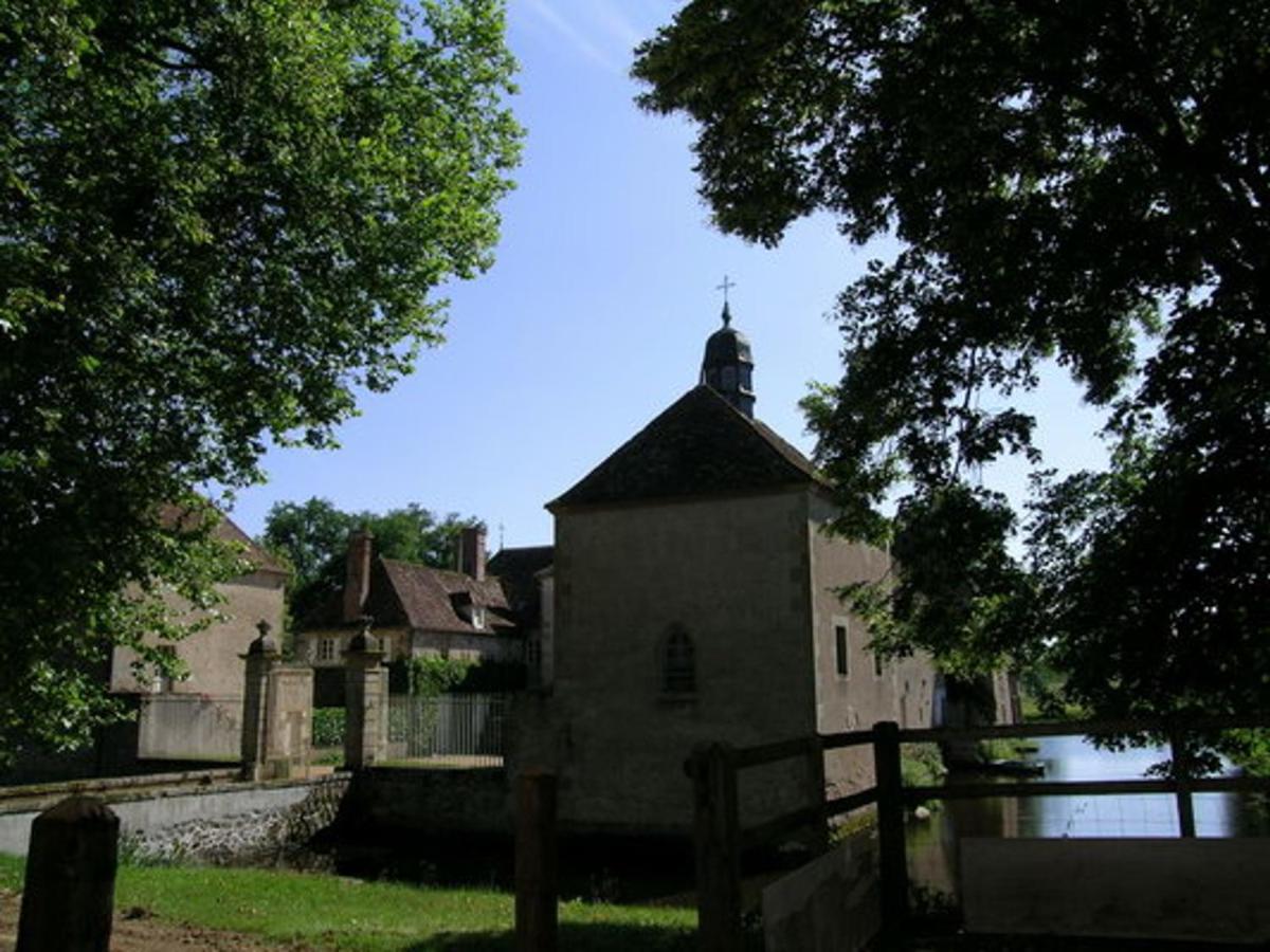 Bergerie Restauree Avec Cheminee, Jardin Clos, Animaux Acceptes - Fr-1-489-13 Sauvagny Buitenkant foto